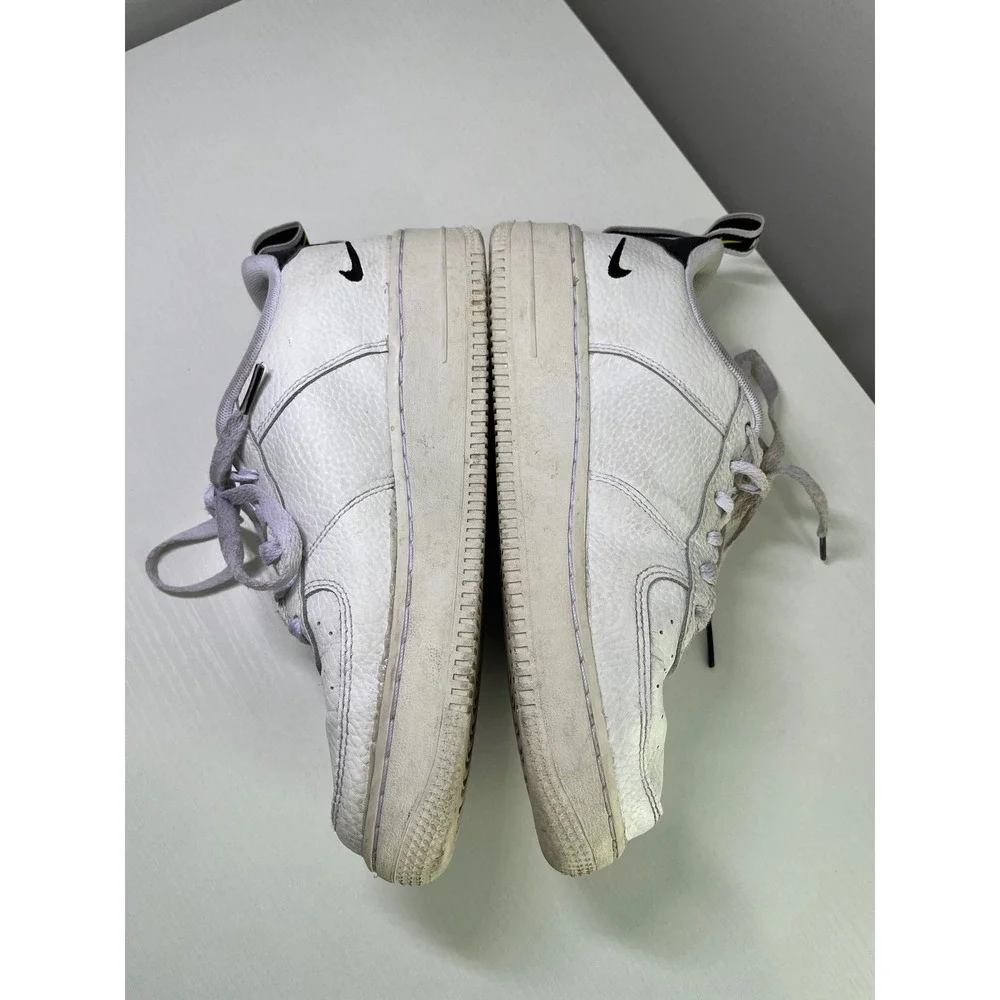 Nike tumbled leather